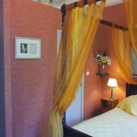 Villa Mirabeau - Meuble Gentiane アパート *